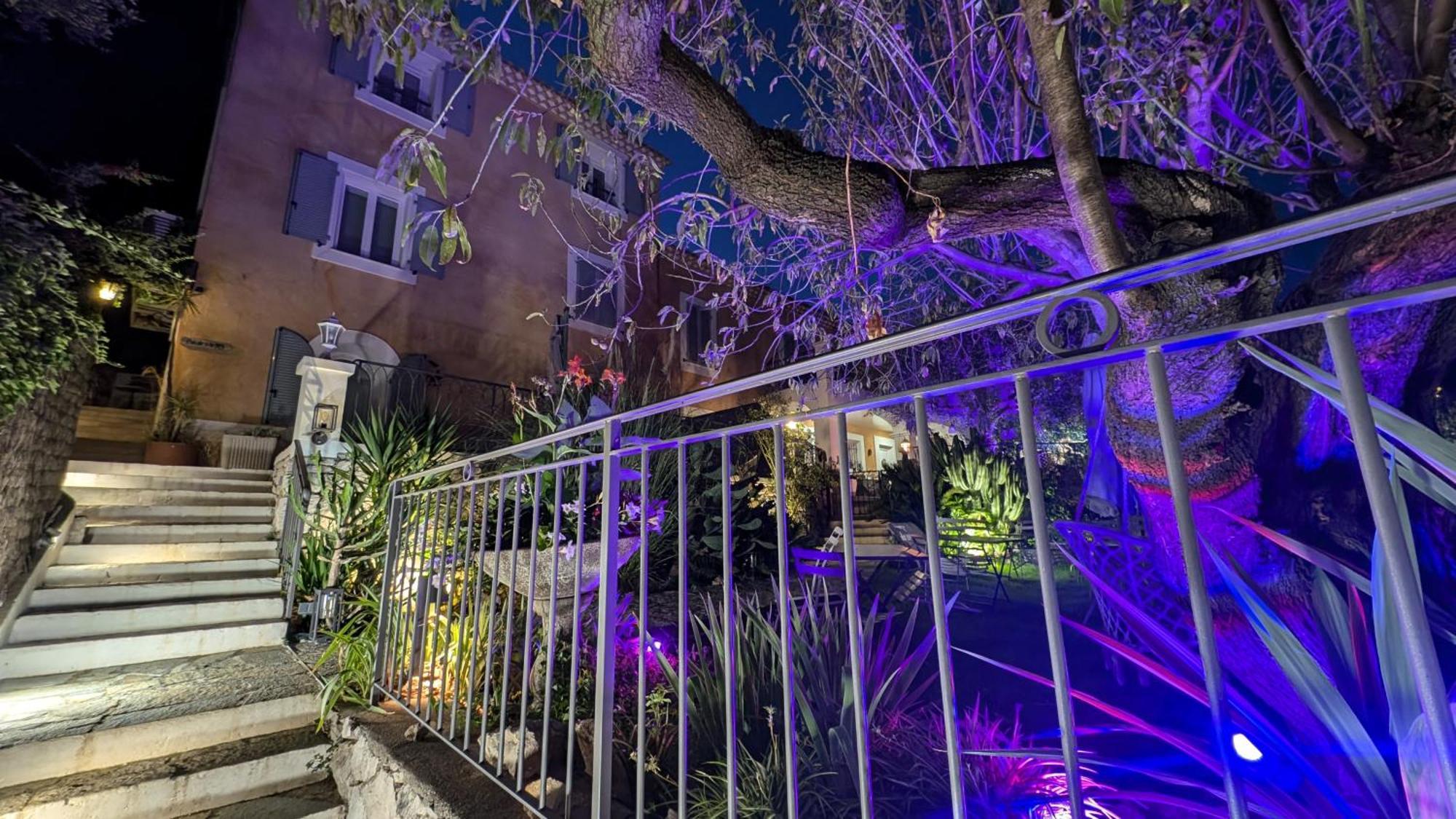 Le Mas D'Angeline, Vue Mer, Jardin Commun, Parking, Voiture Requise, 10 Min En Voiture De Monaco, Route Etroite, Pente Raide, Croisement Limite, Sea View, Shared Garden, Parking, Car Required, 10 Min Drive From Monaco, Narrow Steep Road, Limited Pass Beausoleil Eksteriør bilde