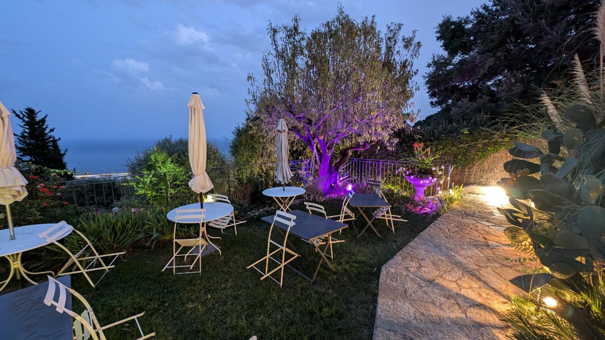 Le Mas D'Angeline, Vue Mer, Jardin Commun, Parking, Voiture Requise, 10 Min En Voiture De Monaco, Route Etroite, Pente Raide, Croisement Limite, Sea View, Shared Garden, Parking, Car Required, 10 Min Drive From Monaco, Narrow Steep Road, Limited Pass Beausoleil Eksteriør bilde