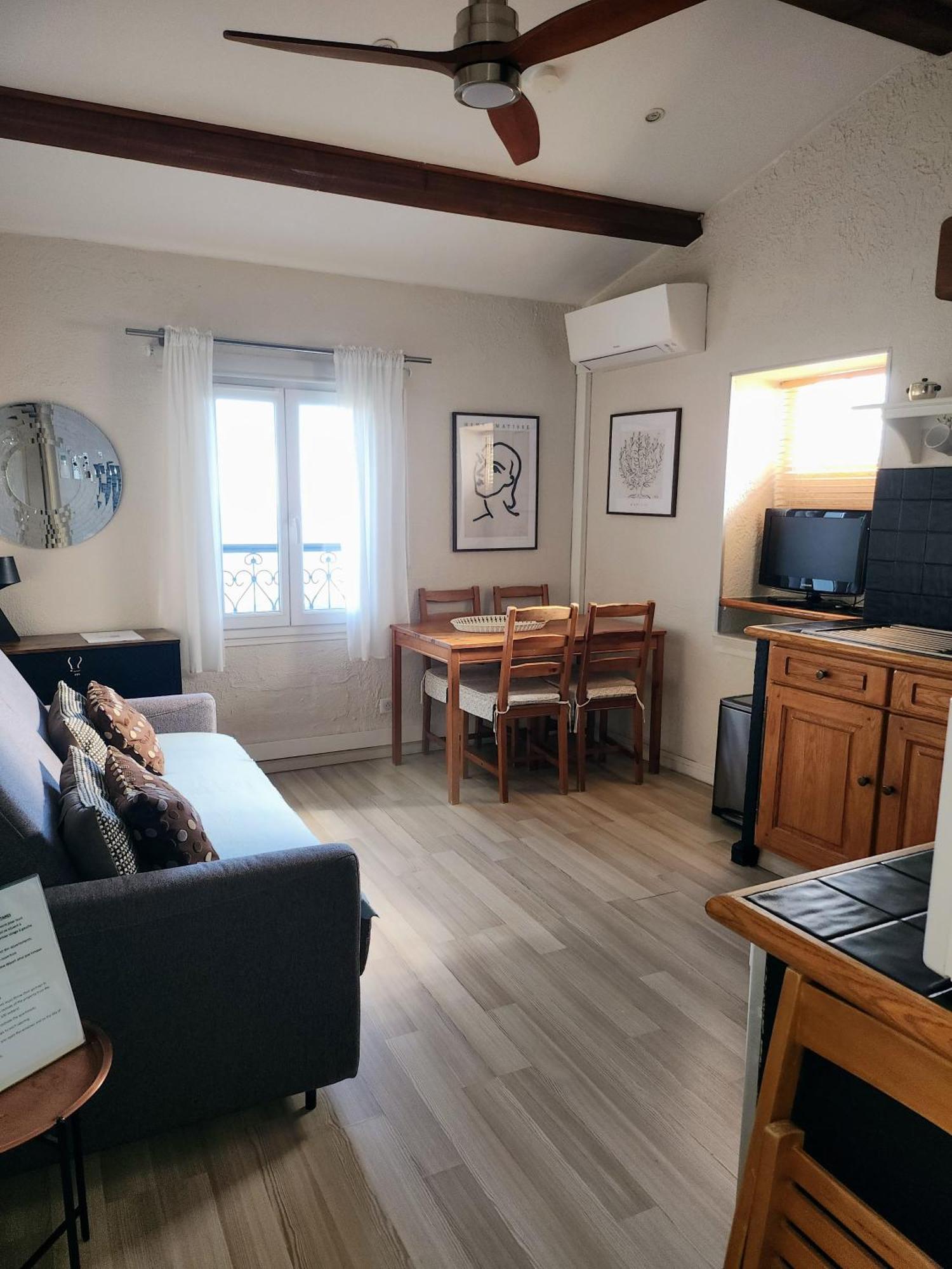 Le Mas D'Angeline, Vue Mer, Jardin Commun, Parking, Voiture Requise, 10 Min En Voiture De Monaco, Route Etroite, Pente Raide, Croisement Limite, Sea View, Shared Garden, Parking, Car Required, 10 Min Drive From Monaco, Narrow Steep Road, Limited Pass Beausoleil Eksteriør bilde