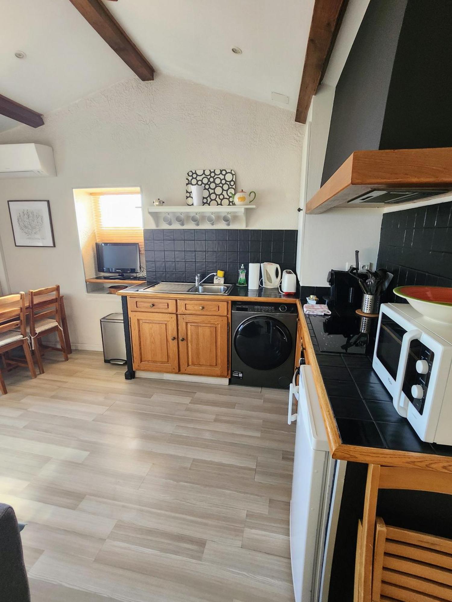 Le Mas D'Angeline, Vue Mer, Jardin Commun, Parking, Voiture Requise, 10 Min En Voiture De Monaco, Route Etroite, Pente Raide, Croisement Limite, Sea View, Shared Garden, Parking, Car Required, 10 Min Drive From Monaco, Narrow Steep Road, Limited Pass Beausoleil Eksteriør bilde