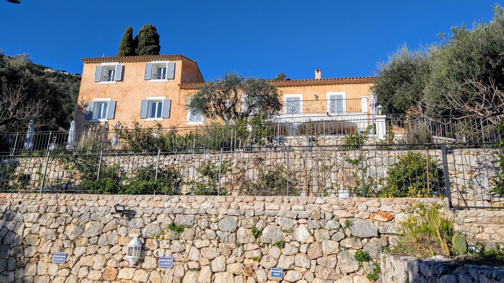 Le Mas D'Angeline, Vue Mer, Jardin Commun, Parking, Voiture Requise, 10 Min En Voiture De Monaco, Route Etroite, Pente Raide, Croisement Limite, Sea View, Shared Garden, Parking, Car Required, 10 Min Drive From Monaco, Narrow Steep Road, Limited Pass Beausoleil Eksteriør bilde