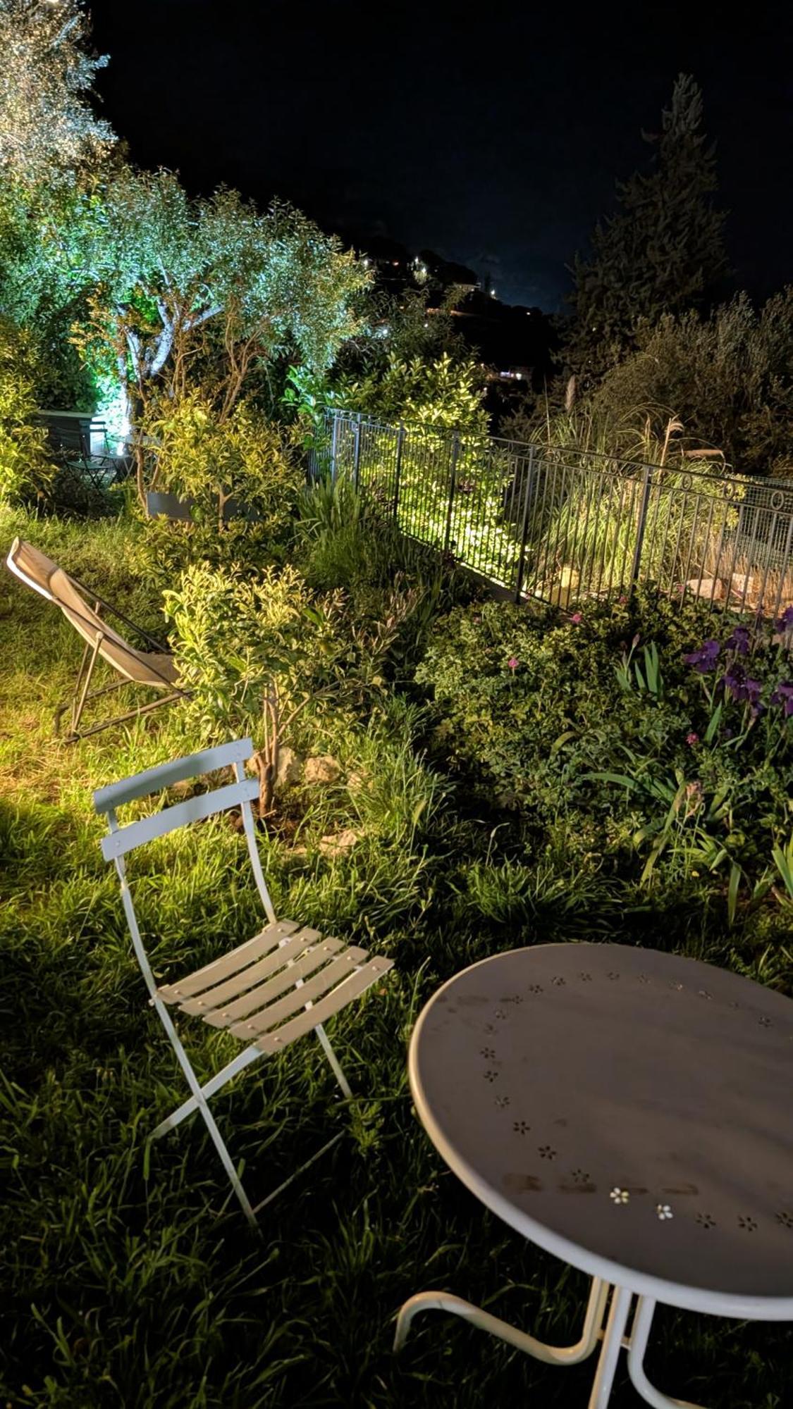 Le Mas D'Angeline, Vue Mer, Jardin Commun, Parking, Voiture Requise, 10 Min En Voiture De Monaco, Route Etroite, Pente Raide, Croisement Limite, Sea View, Shared Garden, Parking, Car Required, 10 Min Drive From Monaco, Narrow Steep Road, Limited Pass Beausoleil Eksteriør bilde