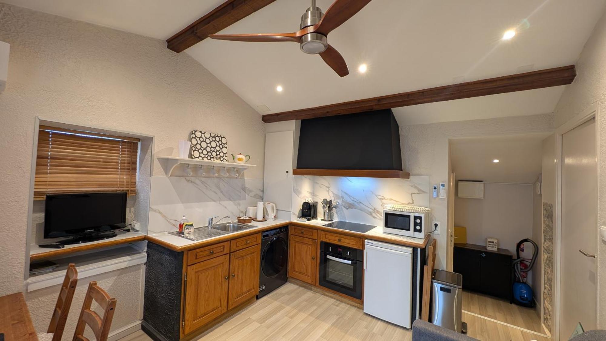 Le Mas D'Angeline, Vue Mer, Jardin Commun, Parking, Voiture Requise, 10 Min En Voiture De Monaco, Route Etroite, Pente Raide, Croisement Limite, Sea View, Shared Garden, Parking, Car Required, 10 Min Drive From Monaco, Narrow Steep Road, Limited Pass Beausoleil Eksteriør bilde