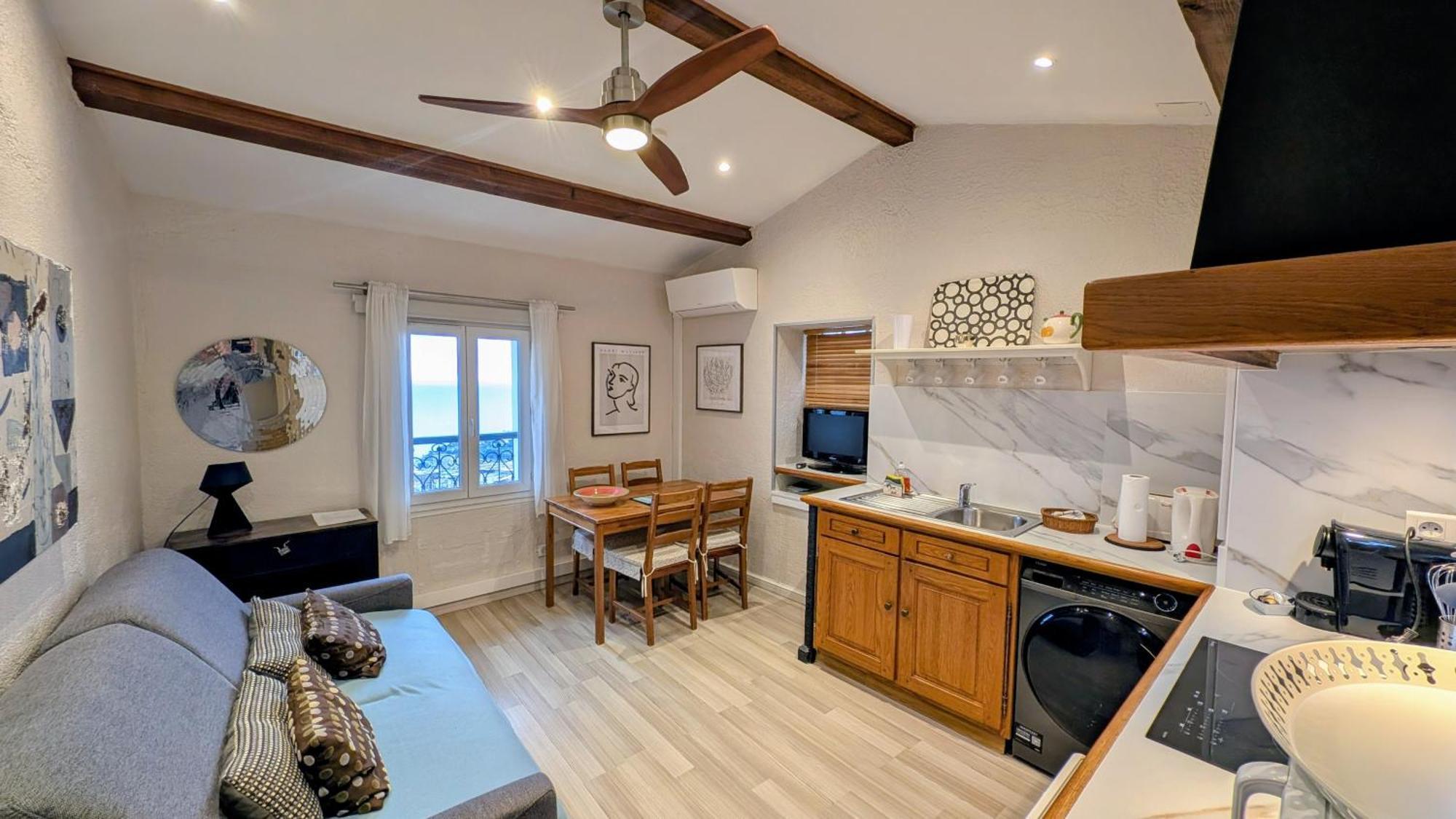 Le Mas D'Angeline, Vue Mer, Jardin Commun, Parking, Voiture Requise, 10 Min En Voiture De Monaco, Route Etroite, Pente Raide, Croisement Limite, Sea View, Shared Garden, Parking, Car Required, 10 Min Drive From Monaco, Narrow Steep Road, Limited Pass Beausoleil Eksteriør bilde